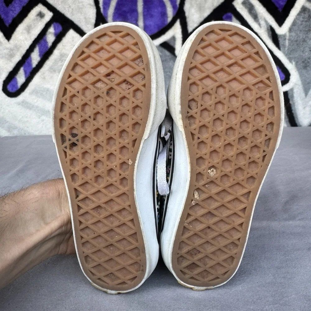 Size 11.5c - VANS‎ Toddler Sk8-Hi Zip Flowers Black /White Skate Canvas Sneakers